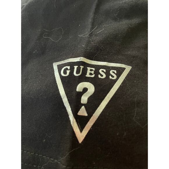 NWT  Guess Los Angeles black graphic v-neck t-shirt M - Picture 9 of 9